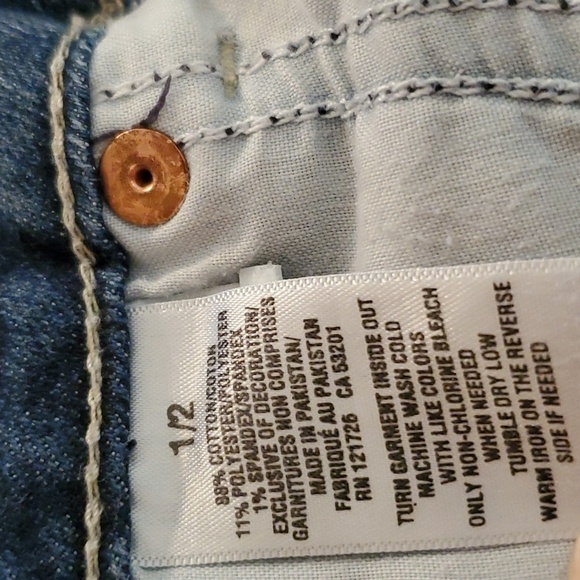 Aeropostale Low Rise Cuffed Hem Women's Jean Shorts Size 1/2 - Picture 7 of 7